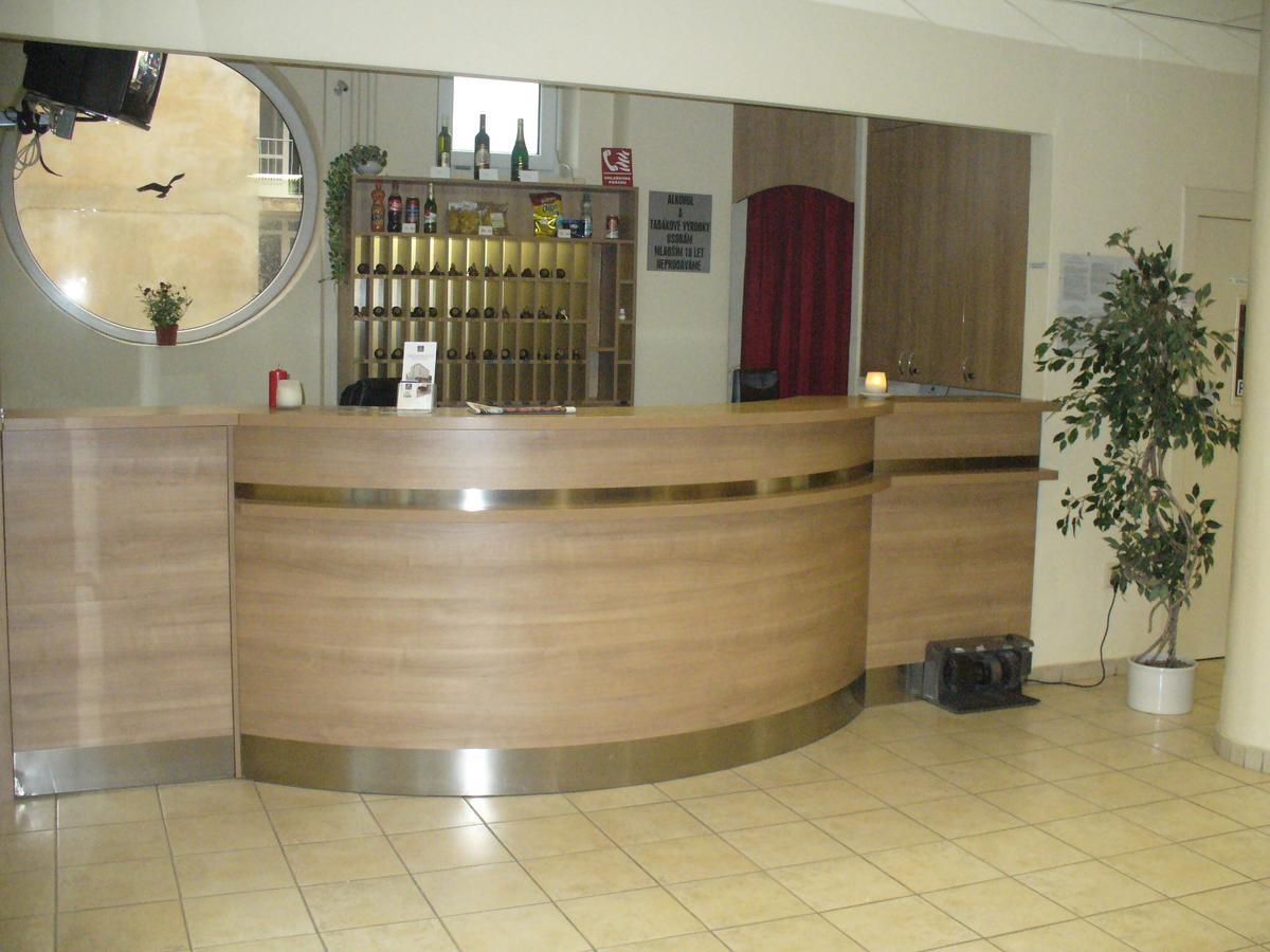 Hotel Morava Uherské Hradiště Εξωτερικό φωτογραφία