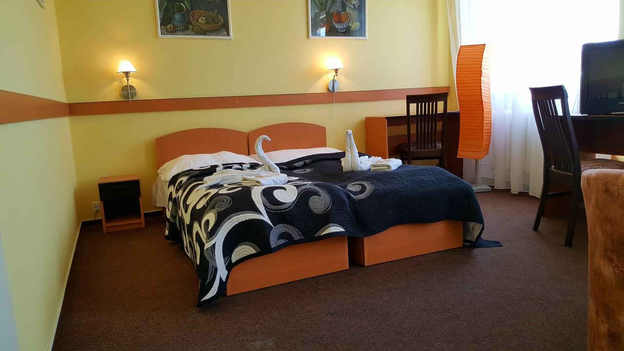 Hotel Morava Uherské Hradiště Εξωτερικό φωτογραφία