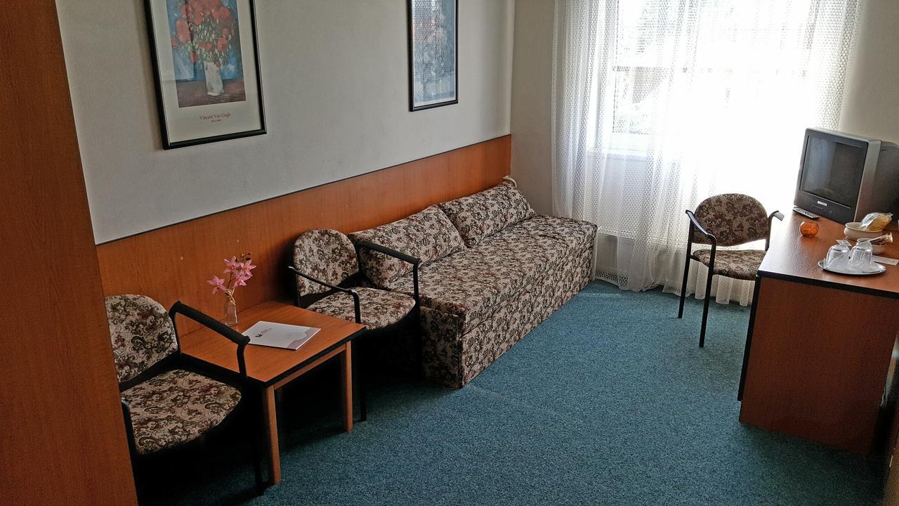 Hotel Morava Uherské Hradiště Εξωτερικό φωτογραφία