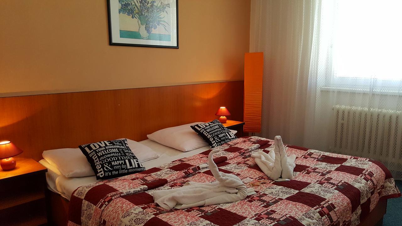 Hotel Morava Uherské Hradiště Εξωτερικό φωτογραφία