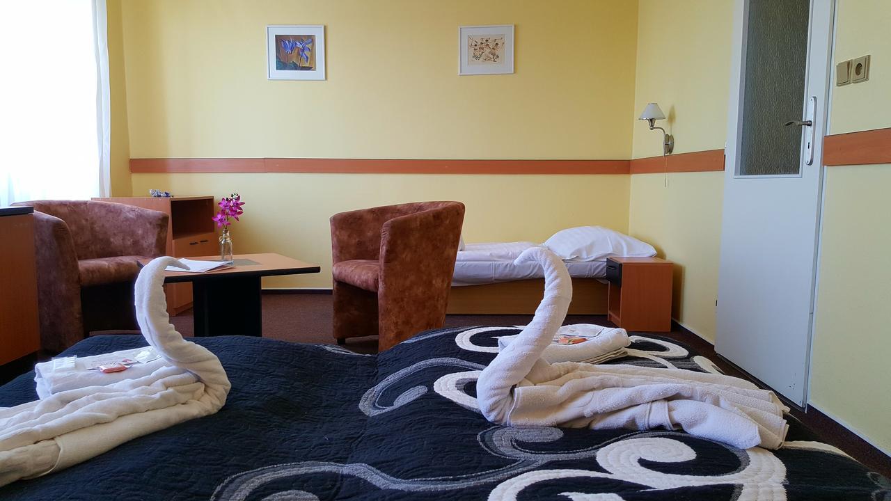 Hotel Morava Uherské Hradiště Εξωτερικό φωτογραφία